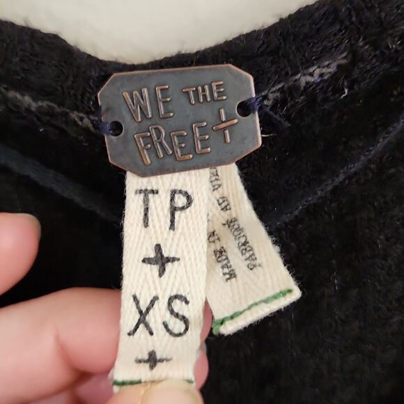 Free People Xs Top We The Free Thermal Black V-Neck Women's Top - Picture 3 of 6